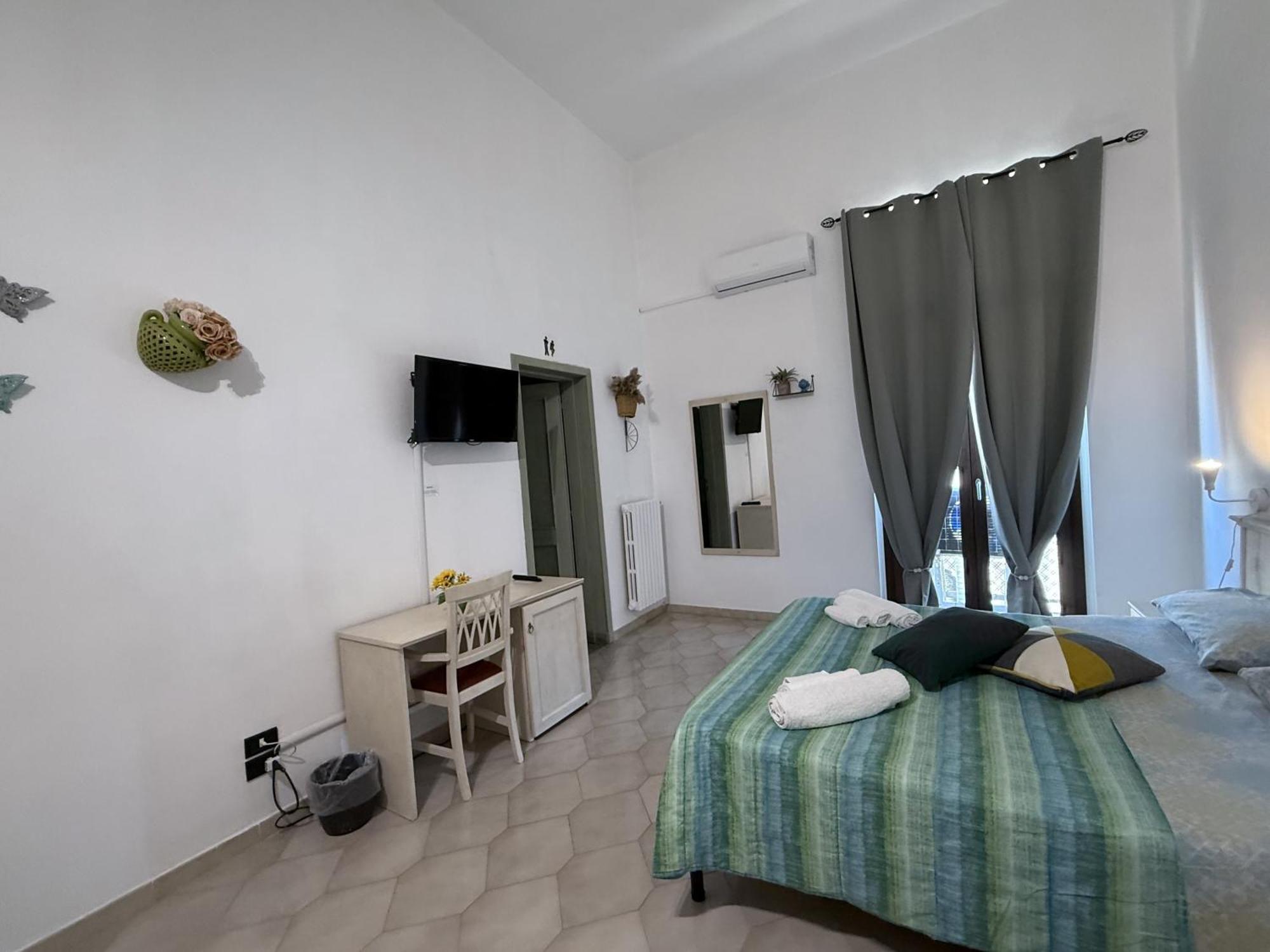 Bed And Breakfast Station Brindisi Bagian luar foto