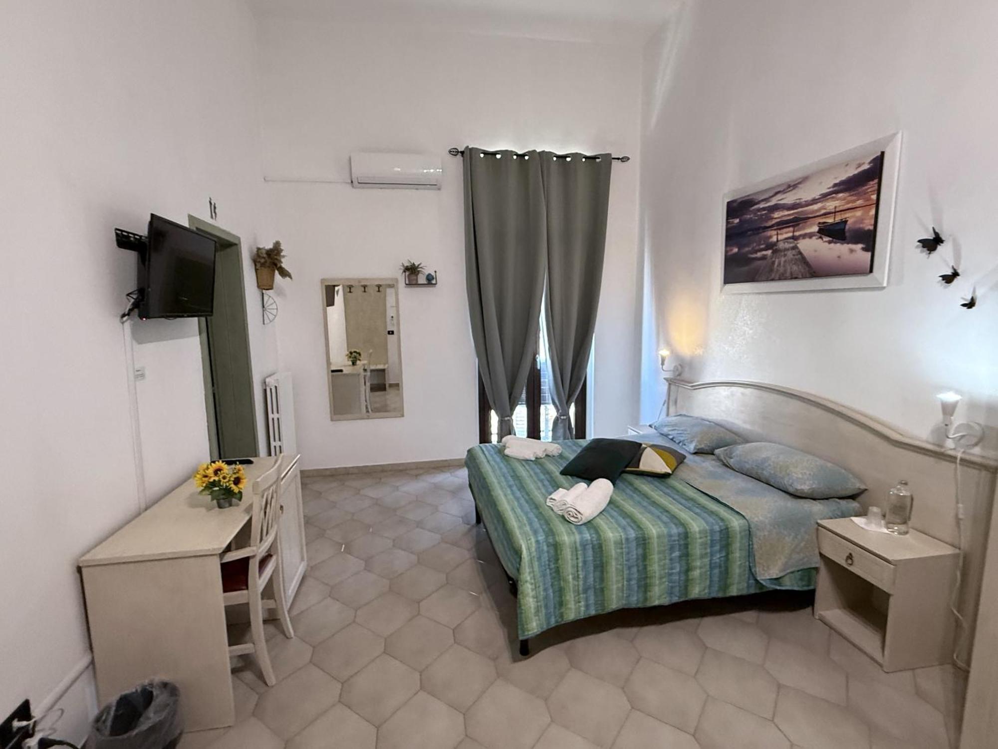 Bed And Breakfast Station Brindisi Bagian luar foto