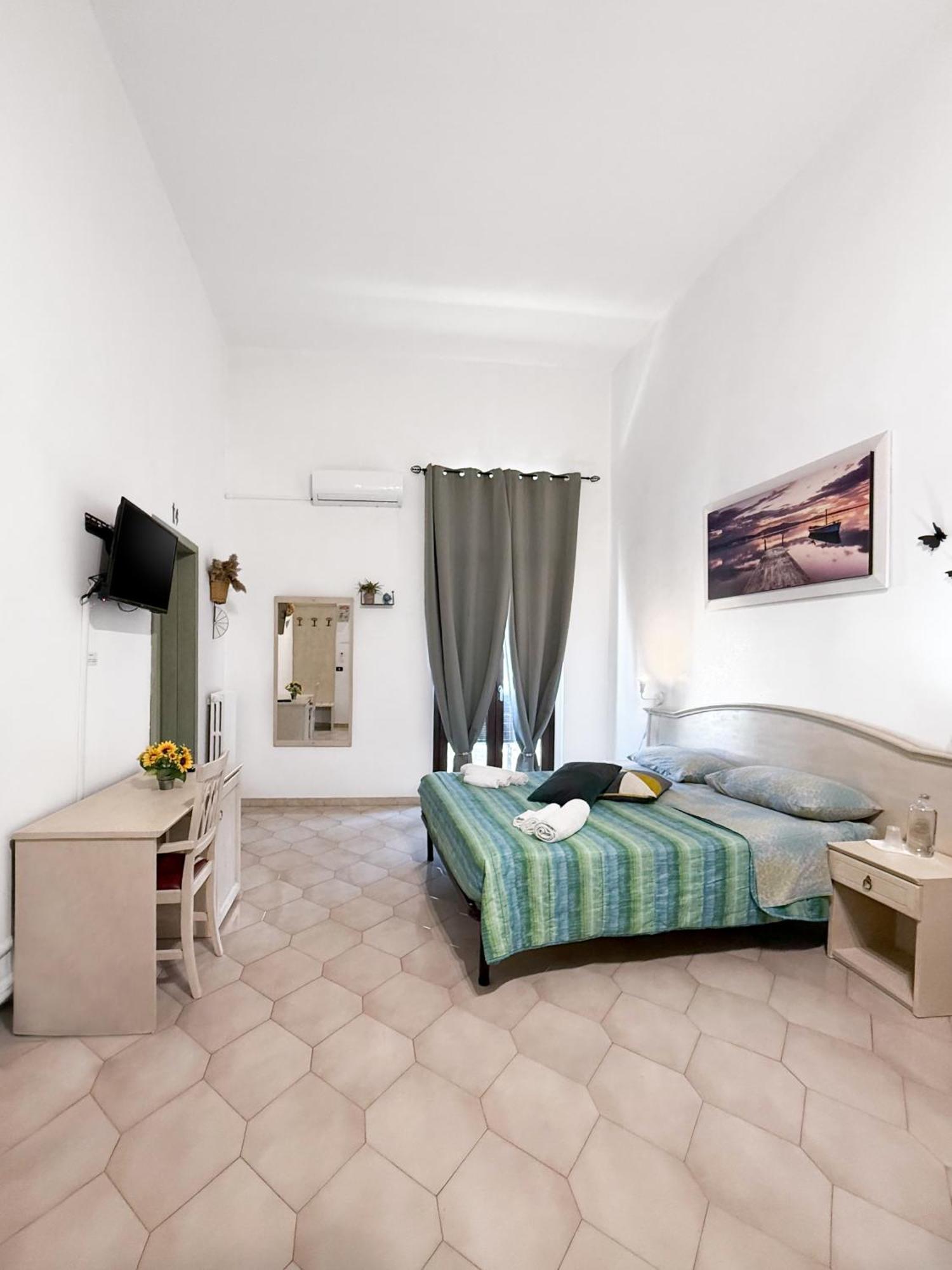 Bed And Breakfast Station Brindisi Bagian luar foto